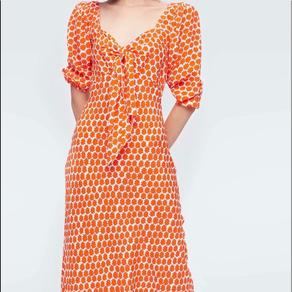 DVF lovely very new condition